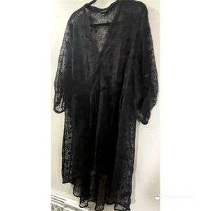 Black lace hi-low Kimono